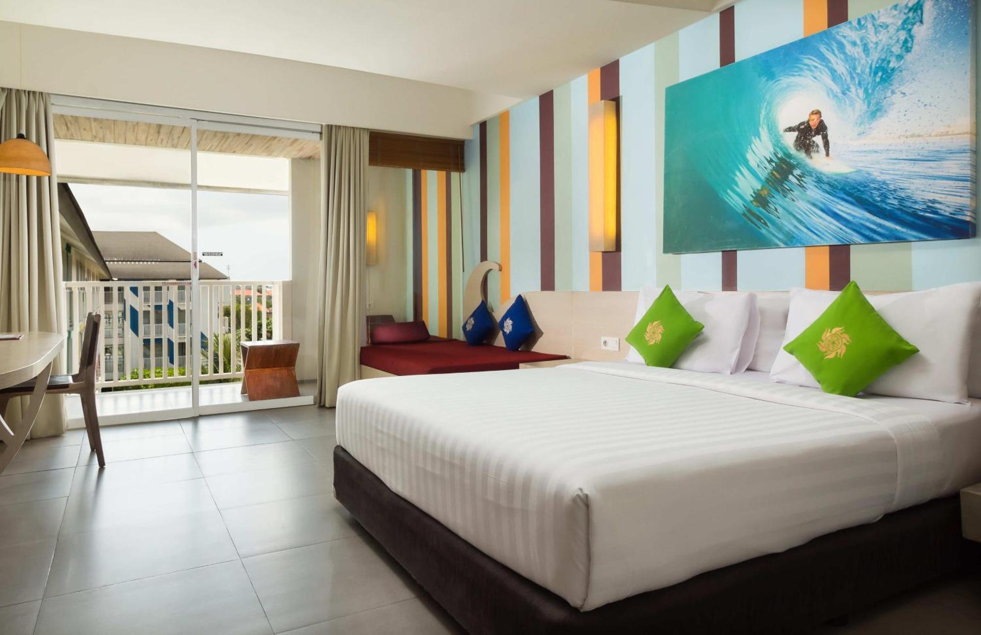Bliss Surfer Hotel By Tritama Hospitality Legian Exteriör bild