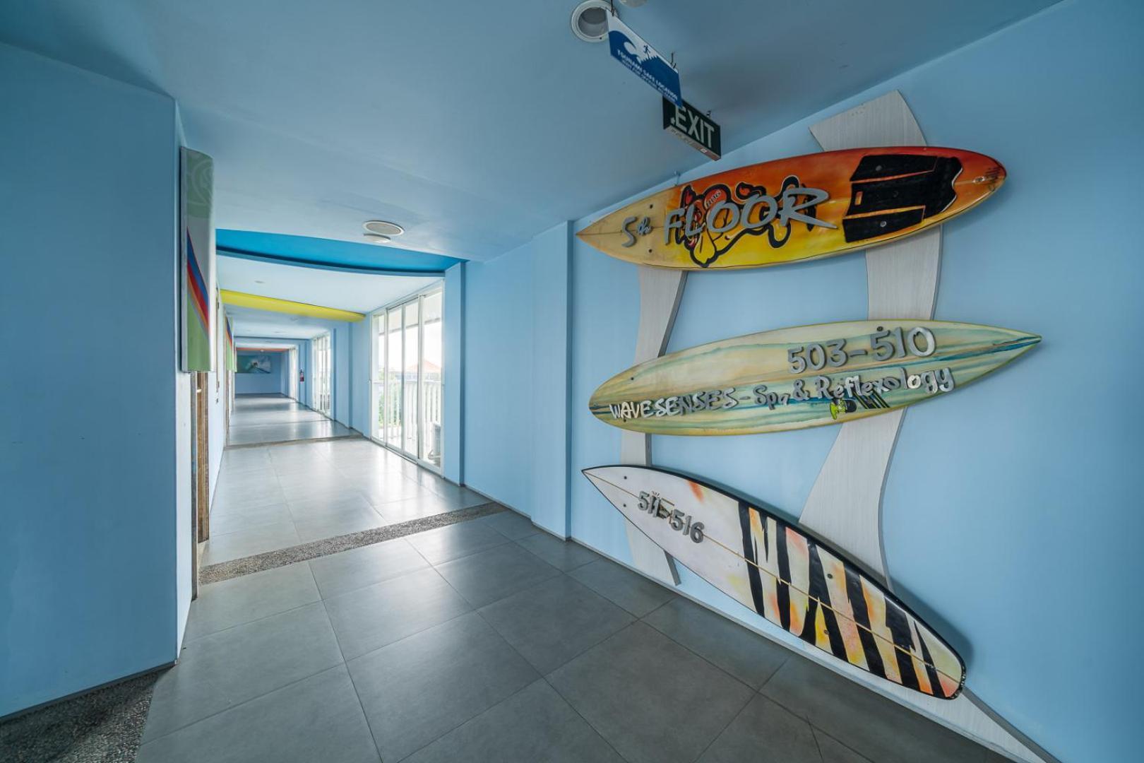 Bliss Surfer Hotel By Tritama Hospitality Legian Exteriör bild