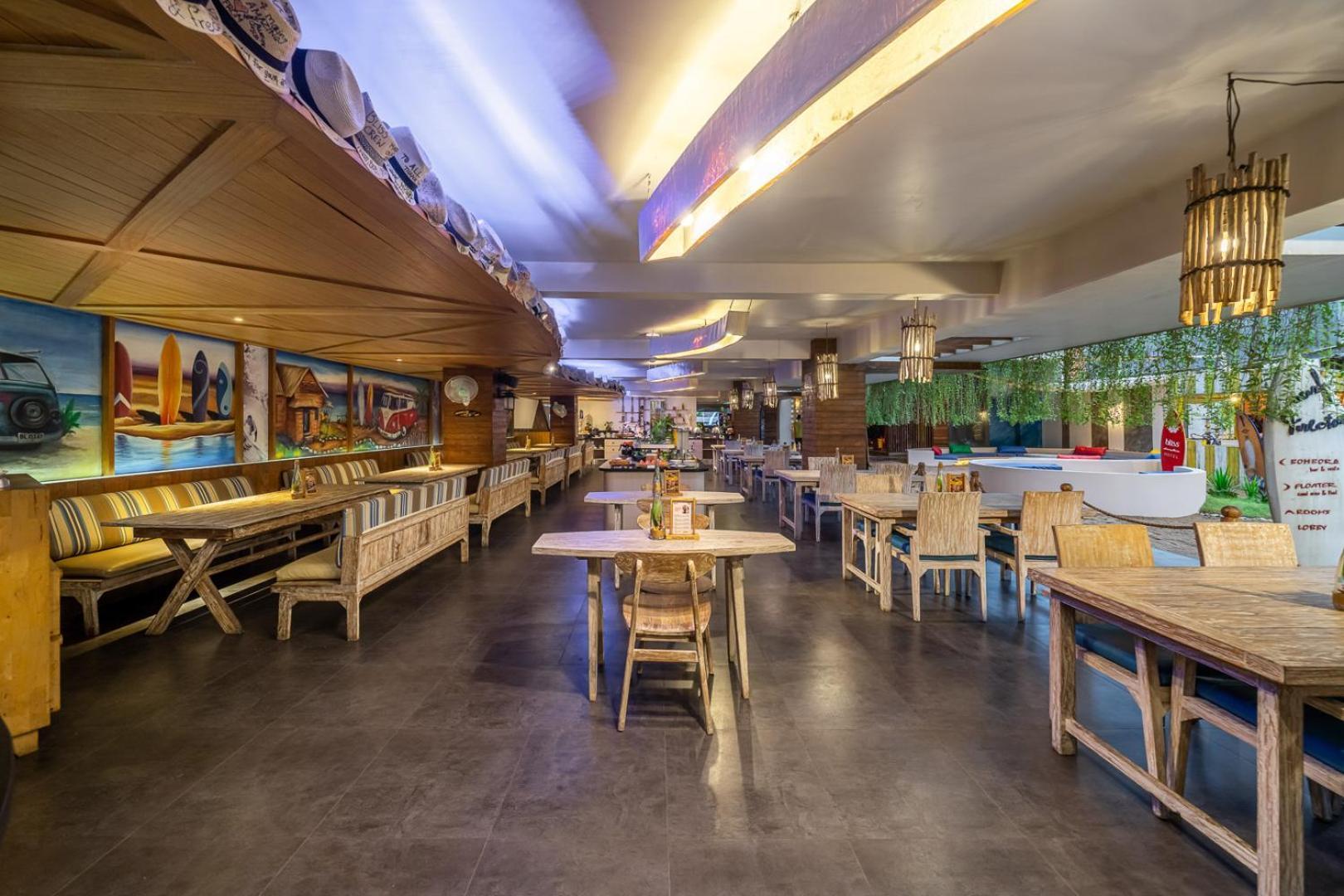 Bliss Surfer Hotel By Tritama Hospitality Legian Exteriör bild